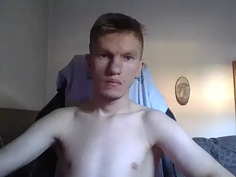 BoyTheKingHUN webcam
