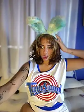LeylaKnox webcam