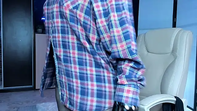 Lucky_Milf webcam