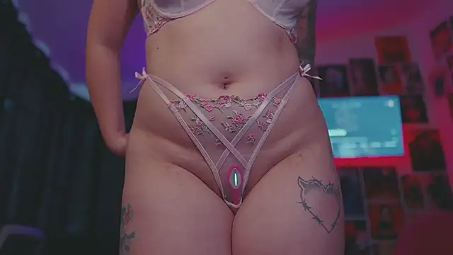 sensualkattt webcam