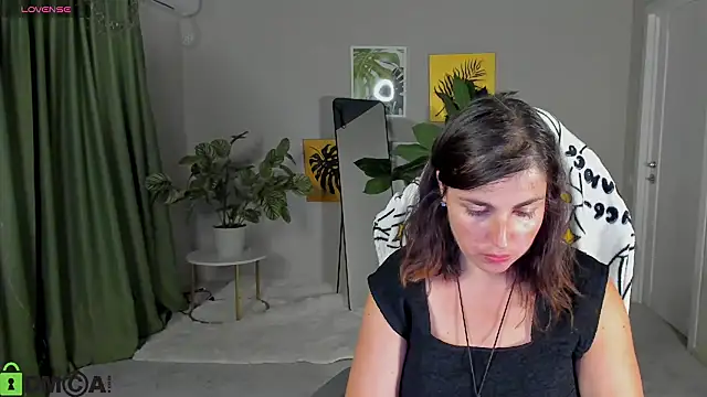 MartaEdams webcam
