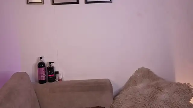 Pamela_tomas webcam