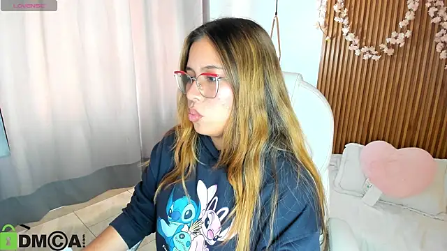 Evely_crosss