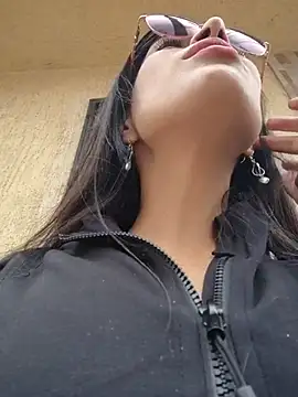 Astrid-- webcam