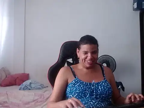 Adriana_0312 webcam