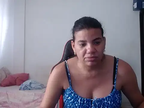 Adriana_0312 webcam