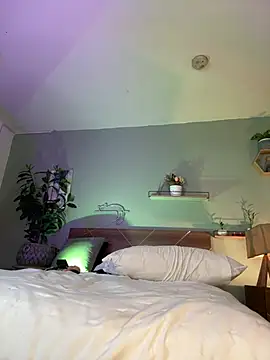 YariRose webcam