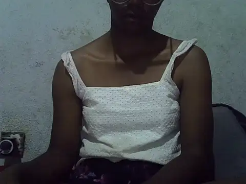 ElianeHot webcam