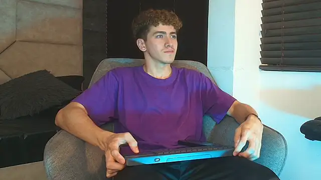 Tyler_Mcrey webcam