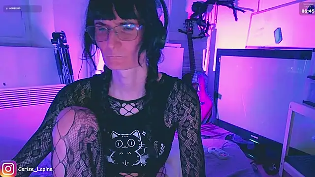 CeriseLapine webcam