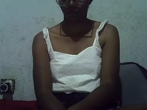 ElianeHot webcam