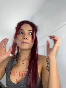 amber_sparkle webcam