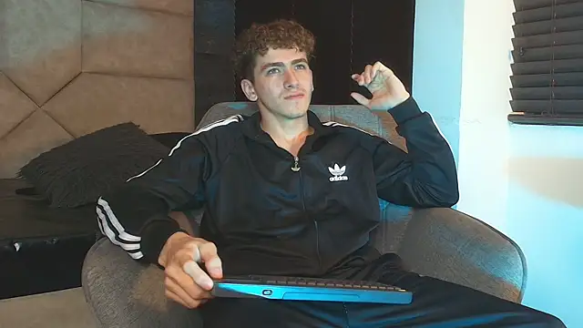 Tyler_Mcrey webcam