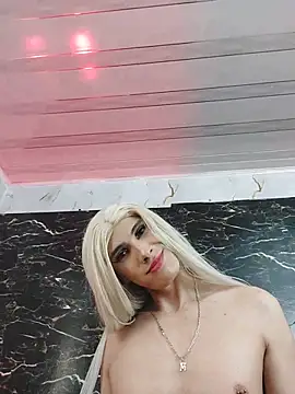 crislingery_dolli webcam
