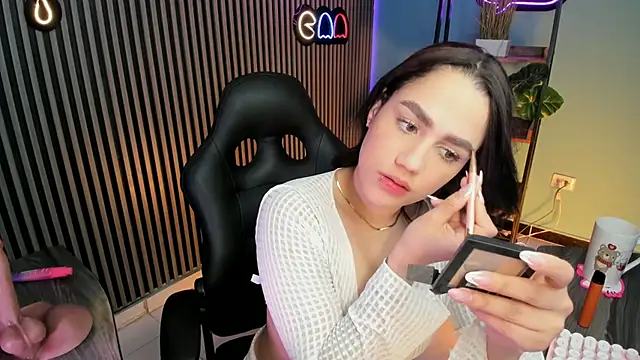 Emily_robertss1 webcam