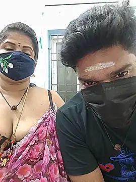 gaurika18 webcam