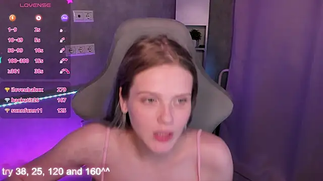 Alisa_Allison webcam