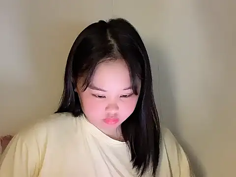 Nhungnhung88 webcam