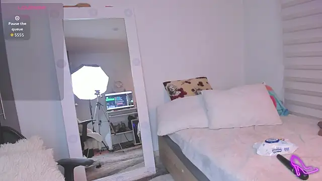 SharonVelvet webcam
