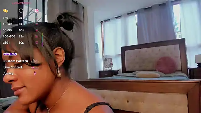 Dahiiana_Foxx webcam