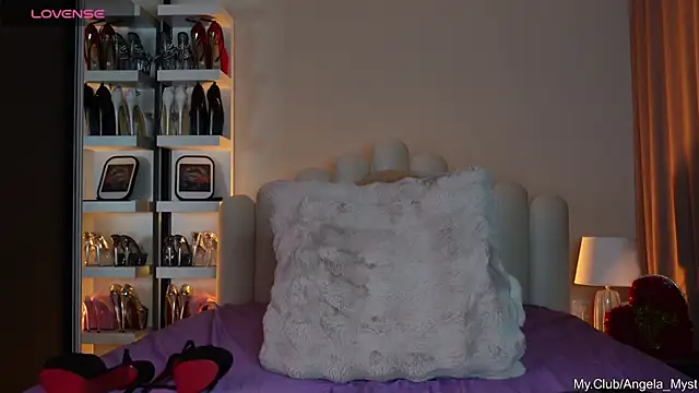 Angela_Myst webcam