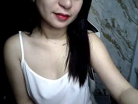 Mia_2022 webcam