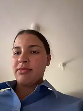 KateRousee live cam on StripChat