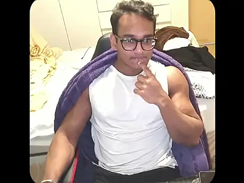 Theothermofo1 live cam on StripChat