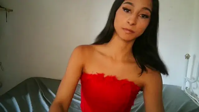 Miss_isaa_X live cam on StripChat