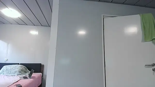 fulloferotic webcam