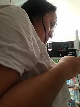 Dr_Edna_naughty webcam