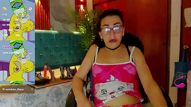 sabrina_dupont live cam on StripChat