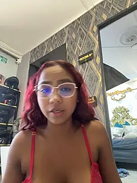 LucyLeah webcam