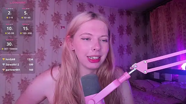Cutie_Bambi webcam