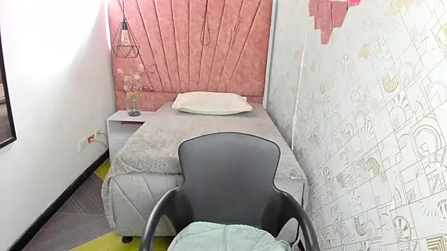 Zoe__Taylor__ webcam