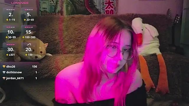 LeahBay webcam