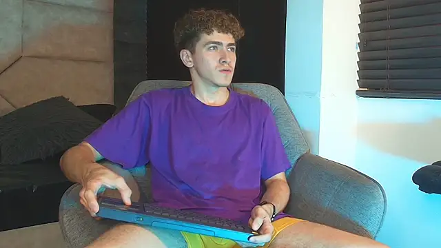 Tyler_Mcrey webcam