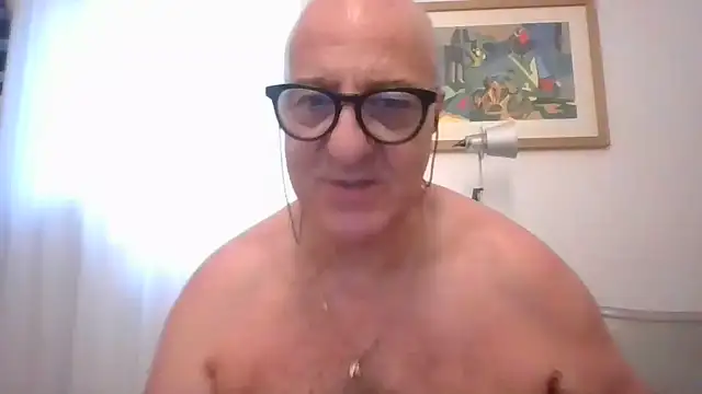 ANONIMO7735 live cam on StripChat