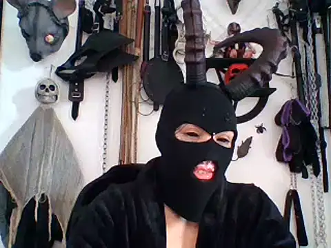 FeticheMacabre webcam
