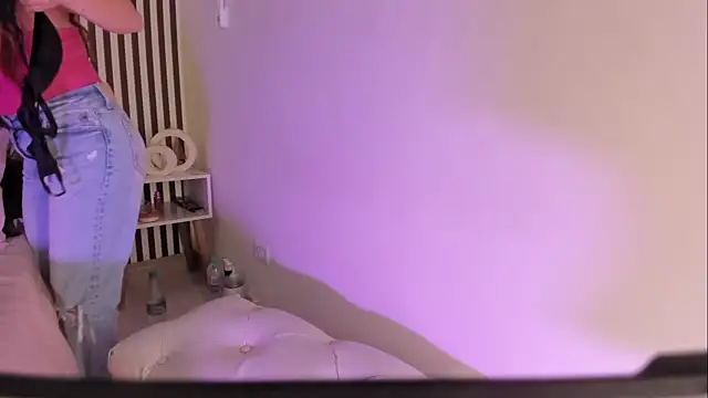 Samaantha-White webcam