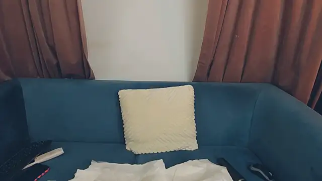 BrilliantGirll webcam