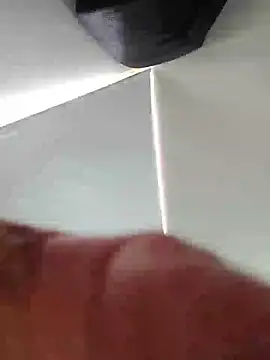 Scarlet_curly8a webcam