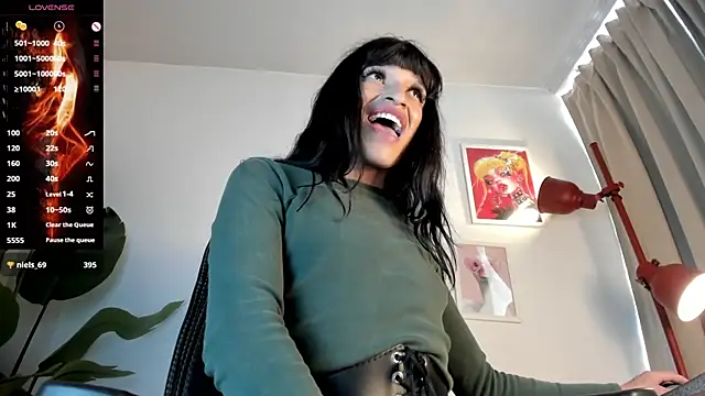 Gia_Demie webcam