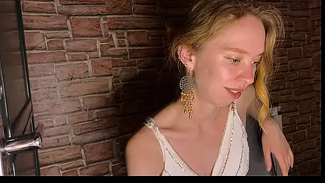 ElizaStorm webcam