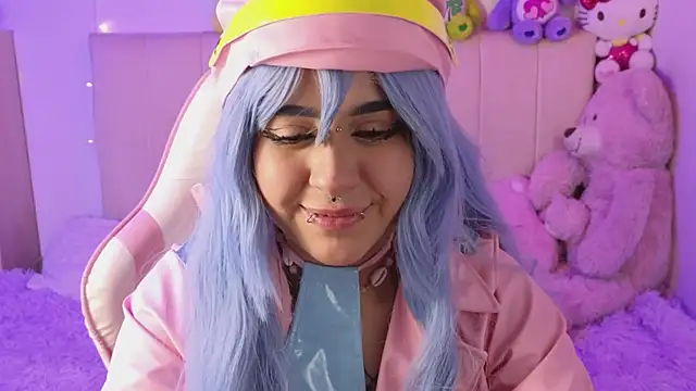 NekoWaifu webcam