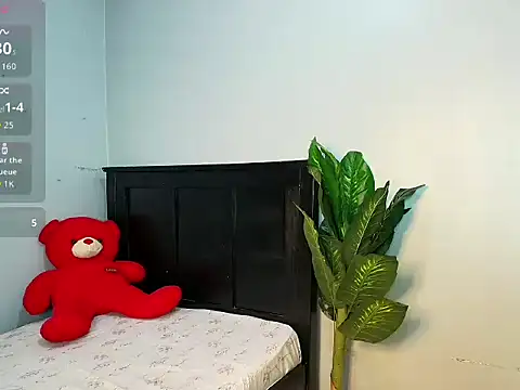LunaDarlin webcam
