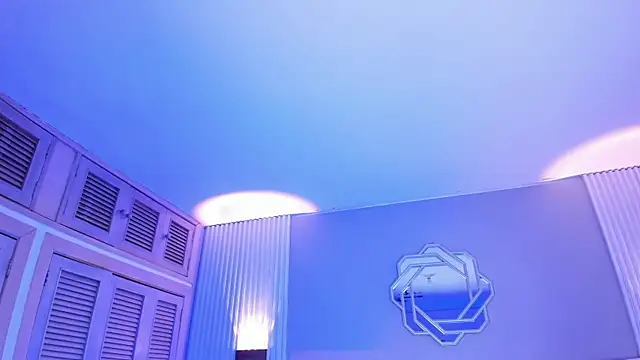 NanaOsaky webcam