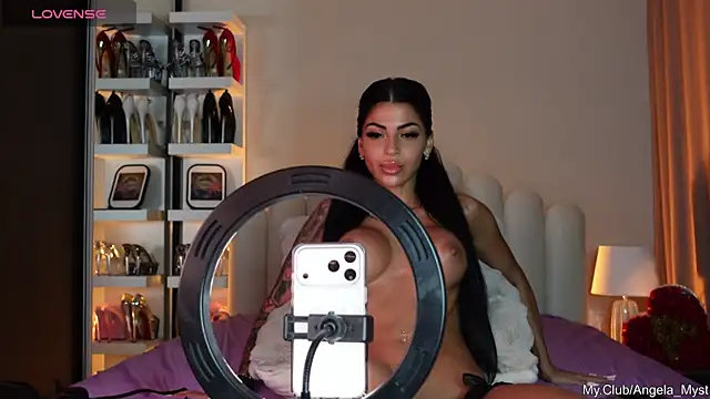 Angela_Myst webcam