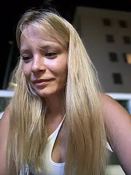 anastasiaaniess (F young) - :heart: happy Annie :heart: