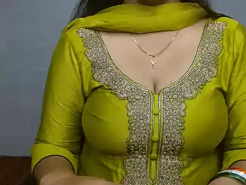 Vaishnavi_official live sex cam